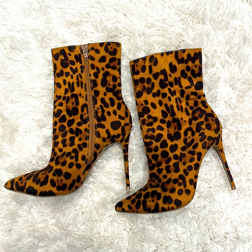 Excellent condition leopard booties